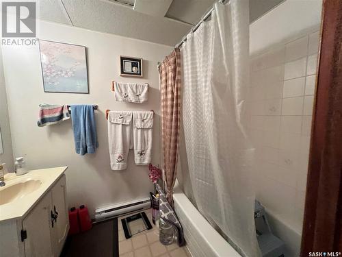 78 Bence Crescent, Saskatoon, SK - Indoor Photo Showing Bathroom
