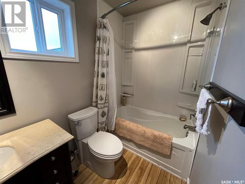 104 Sunridge Road, Pebble Baye, SK - Indoor Photo Showing Bathroom