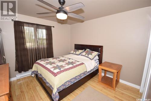 104 Sunridge Road, Pebble Baye, SK - Indoor Photo Showing Bedroom