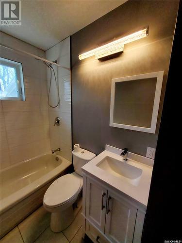 10 Mountain Drive, Carlyle, SK - Indoor Photo Showing Bathroom