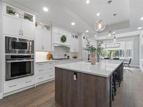 6970 Tillicum Road, Vernon, BC - Indoor Photo Showing Kitchen With Upgraded Kitchen