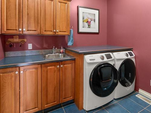 3569 Gala View Drive, West Kelowna, BC - Indoor Photo Showing Laundry Room