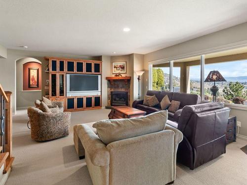 3569 Gala View Drive, West Kelowna, BC - Indoor Photo Showing Living Room With Fireplace