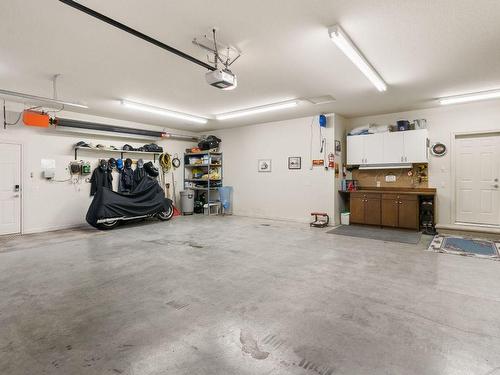 3569 Gala View Drive, West Kelowna, BC - Indoor Photo Showing Garage