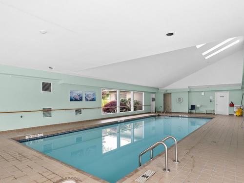 23-1201 Cameron Avenue, Kelowna, BC - Indoor Photo Showing Other Room With In Ground Pool