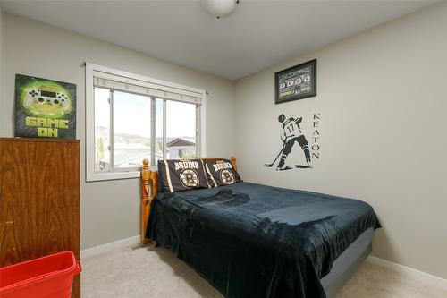 113-515 Gerstmar Road, Kelowna, BC - Indoor Photo Showing Bedroom