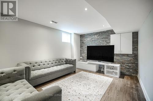 980 Clark Boulevard, Milton, ON - Indoor Photo Showing Living Room