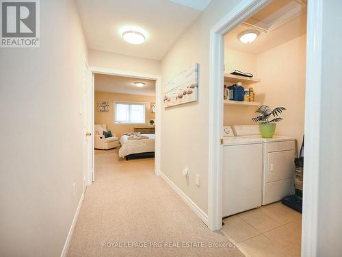 3843 Bloomington Crescent, Mississauga, ON - Indoor Photo Showing Laundry Room