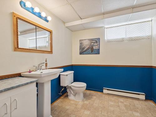 Bathroom - 366 Boul. La Vérendrye O., Gatineau (Gatineau), QC - Indoor Photo Showing Bathroom