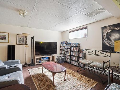 Family room - 71 Rue De La Pulperie, Saint-Jérôme, QC - Indoor Photo Showing Living Room