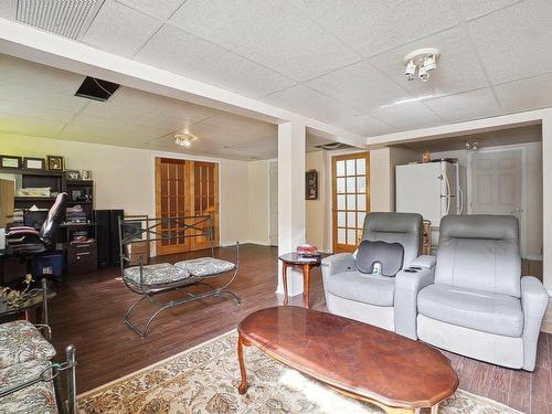 Salle familiale - 71 Rue De La Pulperie, Saint-Jérôme, QC - Indoor Photo Showing Living Room