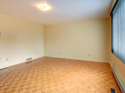 Master bedroom - 206 Rue Filion, Laval (Sainte-Rose), QC - Indoor Photo Showing Other Room