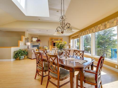 3748 Meares Dr, Port Alberni, BC - Indoor Photo Showing Dining Room