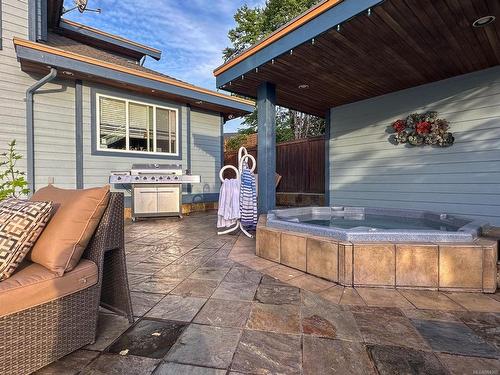 3748 Meares Dr, Port Alberni, BC - Outdoor With Deck Patio Veranda With Exterior