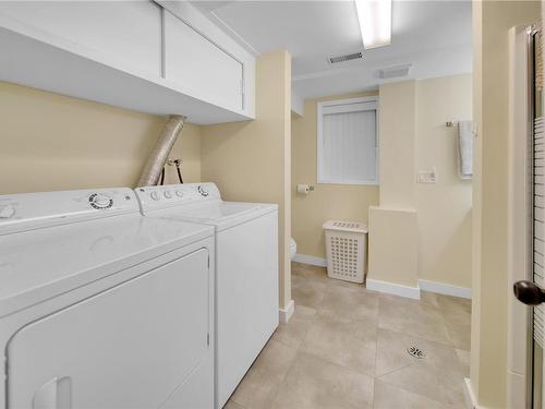 4068 9Th Ave, Port Alberni, BC - Indoor Photo Showing Laundry Room