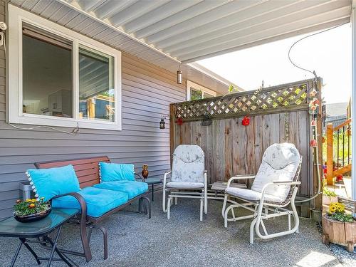 9918 Victoria Rd, Chemainus, BC - Outdoor With Deck Patio Veranda With Exterior