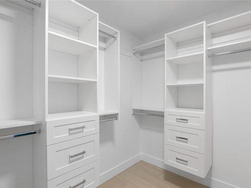 915 Greystone Pl, Langford, BC - Indoor With Storage