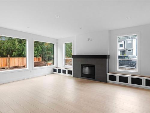 915 Greystone Pl, Langford, BC - Indoor Photo Showing Living Room With Fireplace