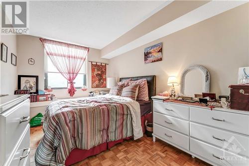 2871 Richmond Road Unit#607, Ottawa, ON - Indoor Photo Showing Bedroom