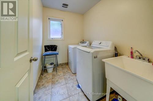 94 Gillett Drive, Ajax, ON - Indoor Photo Showing Laundry Room