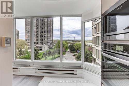 507 - 1 Palace Pier Court, Toronto, ON - Indoor