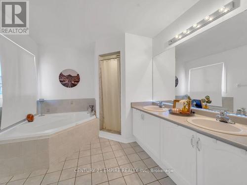 36 Saintsbury Crescent, Brampton, ON - Indoor Photo Showing Bathroom