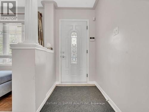36 Saintsbury Crescent, Brampton, ON - Indoor Photo Showing Other Room