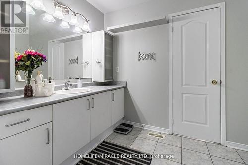 112 Brisdale Drive, Brampton, ON - Indoor Photo Showing Bathroom