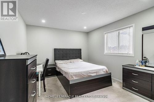 112 Brisdale Drive, Brampton (Fletcher'S Meadow), ON - Indoor Photo Showing Bedroom