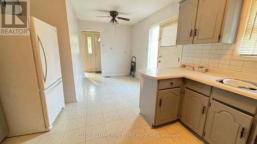 2680 Sherhill Drive, Mississauga, ON - Indoor Photo Showing Kitchen