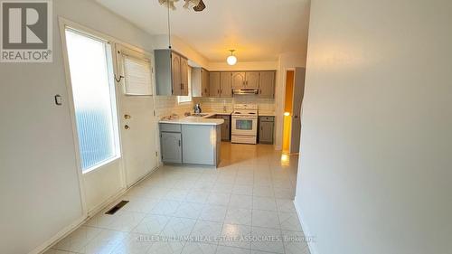 2680 Sherhill Drive, Mississauga, ON - Indoor Photo Showing Kitchen