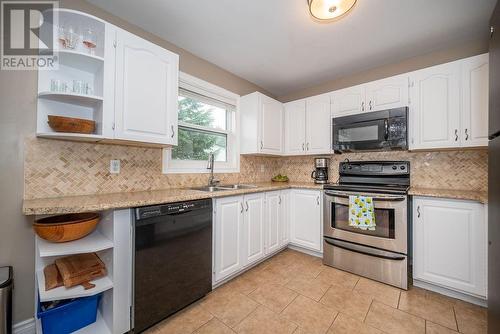 3 Dutch Drive, Petawawa, ON - Indoor Photo Showing Kitchen With Double Sink