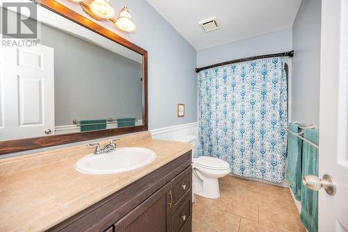 3 Dutch Drive, Petawawa, ON - Indoor Photo Showing Bathroom
