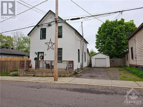 12 Herriott Street, Carleton Place, ON - Outdoor With Exterior