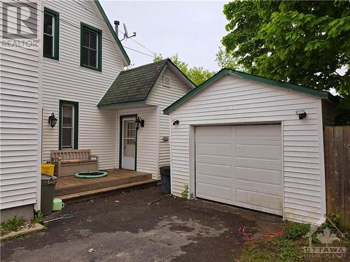 12 Herriott Street, Carleton Place, ON - Outdoor With Exterior