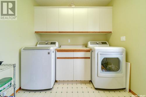215 Wetmore Street, Rouleau, SK - Indoor Photo Showing Laundry Room