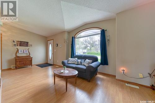 215 Wetmore Street, Rouleau, SK - Indoor Photo Showing Living Room