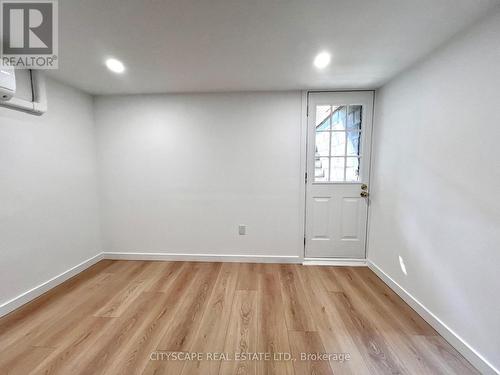 194 Manning Avenue, Toronto, ON - Indoor Photo Showing Other Room