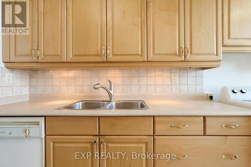 1004 - 175 Hilda Avenue, Toronto (Newtonbrook West), ON - Indoor Photo Showing Kitchen With Double Sink