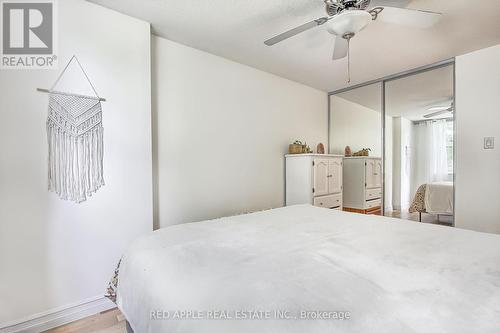 207 - 260 Davis Drive, Newmarket (Central Newmarket), ON - Indoor Photo Showing Bedroom