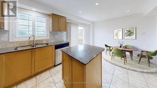 96 Four Seasons Crescent, Newmarket (Woodland Hill), ON - Indoor Photo Showing Kitchen With Double Sink