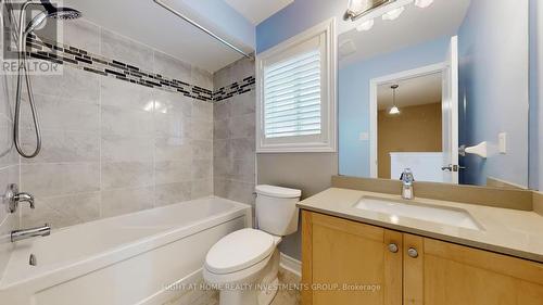 96 Four Seasons Crescent, Newmarket (Woodland Hill), ON - Indoor Photo Showing Bathroom