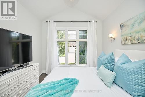 14 - 12 Cobblestone Drive, Niagara-On-The-Lake, ON - Indoor Photo Showing Bedroom