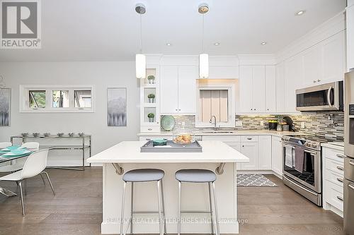 14 - 12 Cobblestone Drive, Niagara-On-The-Lake, ON - Indoor Photo Showing Kitchen With Upgraded Kitchen