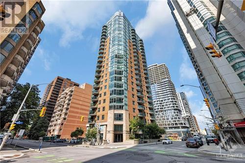 445 Laurier Avenue W Unit#302, Ottawa, ON - Outdoor With Facade