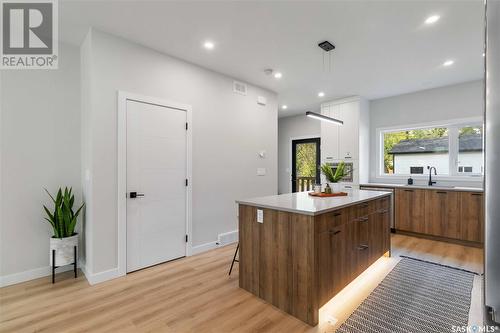 1117 9Th Street, Saskatoon, SK - Indoor Photo Showing Kitchen