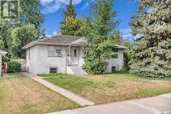 739 3rd STREET E  Saskatoon, SK S7H 1M4