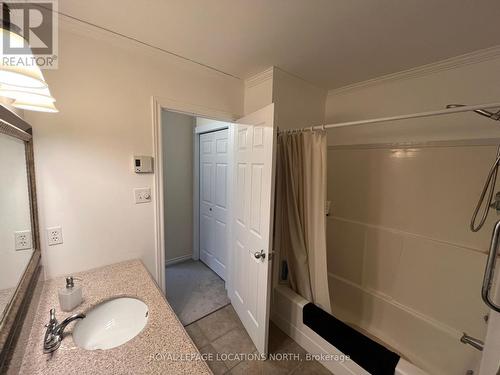 160 - 51 Trott Boulevard, Collingwood, ON - Indoor Photo Showing Bathroom