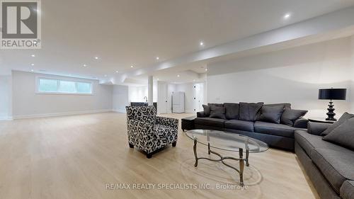 212 Southview Road, Oakville (Old Oakville), ON - Indoor Photo Showing Living Room