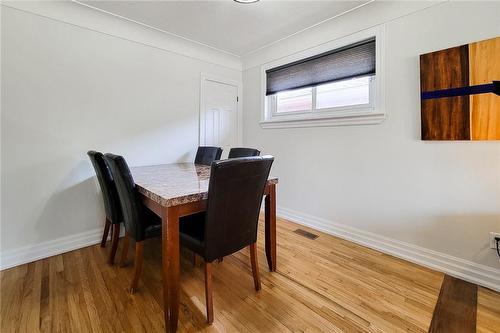 Dining room - 44 Welbourn Drive, Hamilton, ON - Indoor Photo Showing Dining Room